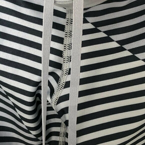 NIKE Dri Fit Athletic Leggings - Picture 7 of 11